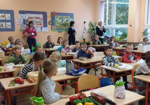 Cesta Zdravíkovem - třída 1.A -  Projektový den 14.10.2016