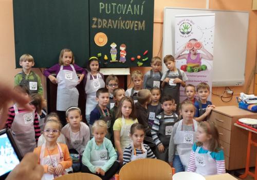 Cesta Zdravíkovem - třída 1.A -  Projektový den 14.10.2016