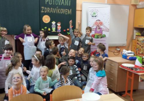 Cesta Zdravíkovem - třída 1.A -  Projektový den 14.10.2016